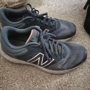 Size 9 New Balance